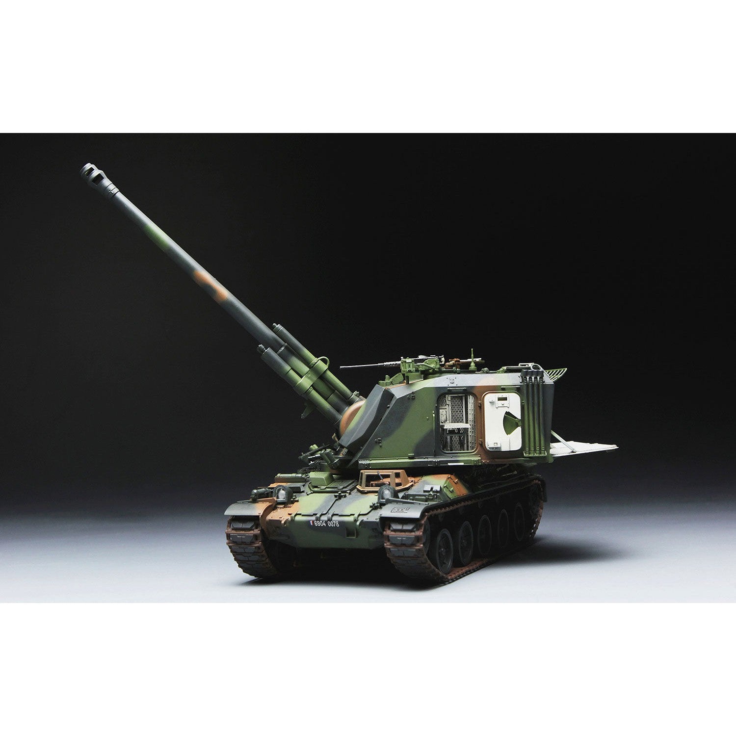 1/35 French AUF1 155mm Self-Propelled Howitzer