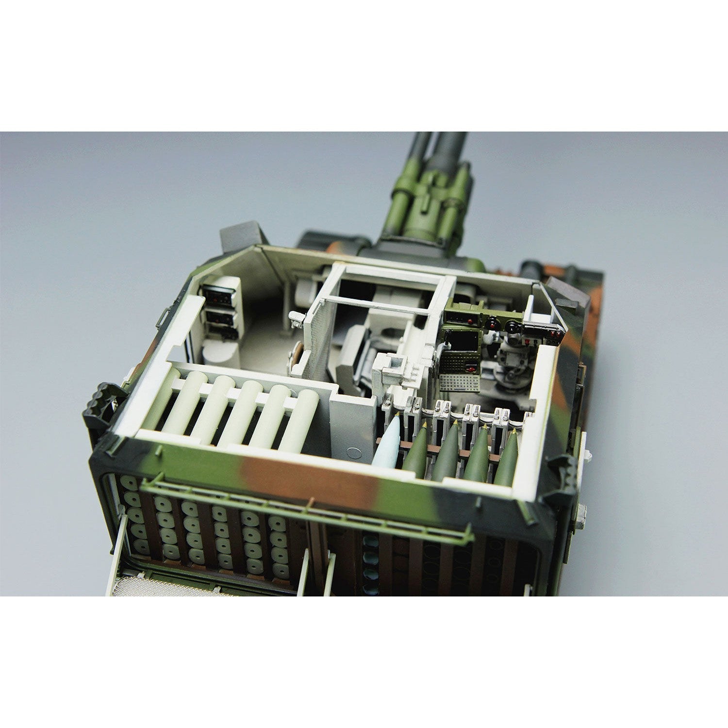 1/35 French AUF1 155mm Self-Propelled Howitzer