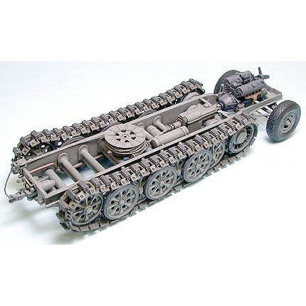 1/35 Ger. 18 Ton Hea vy Half Track