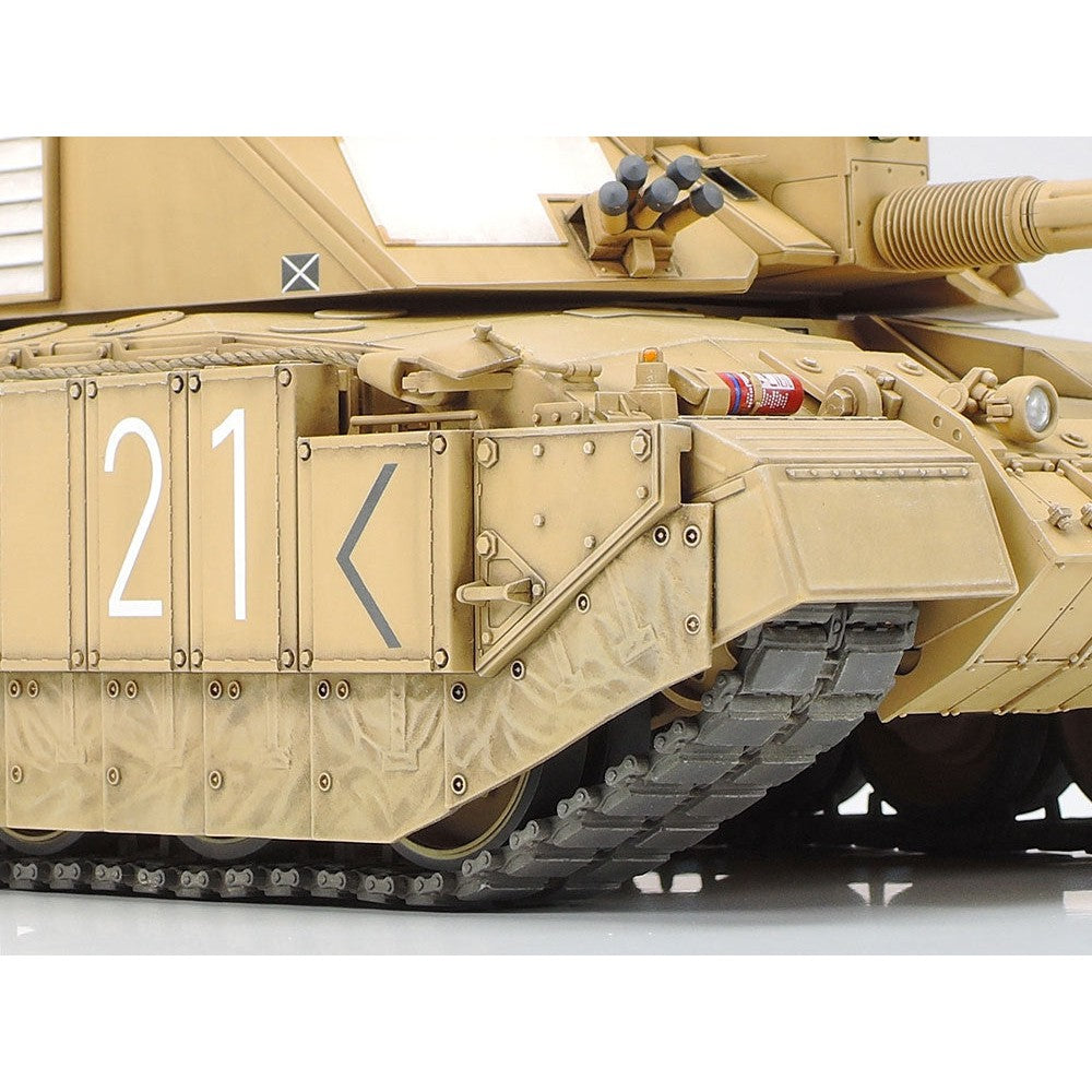 1/35 British Main Battle Tank Challenger 2 (Desertised)